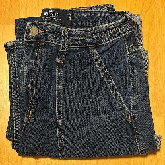 Hollister Ultra High-Rise Cargo Dad Jeans (Size 3 Short) - Picture 2 of 6